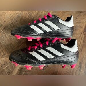 Girls Kids Adidas pink black soccer cleats. Size 12.5